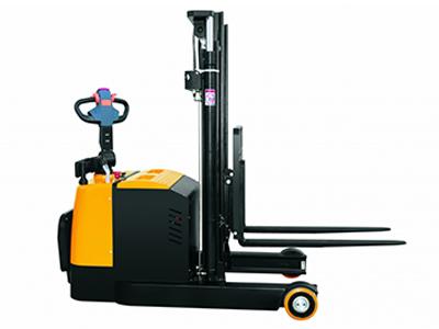 Electric Reach Stacker